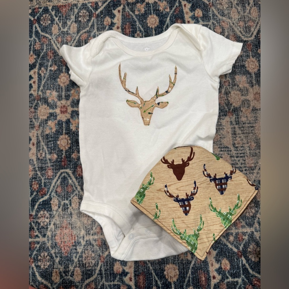 KoalaBaby Essentials White Onesie with Deer Antlers